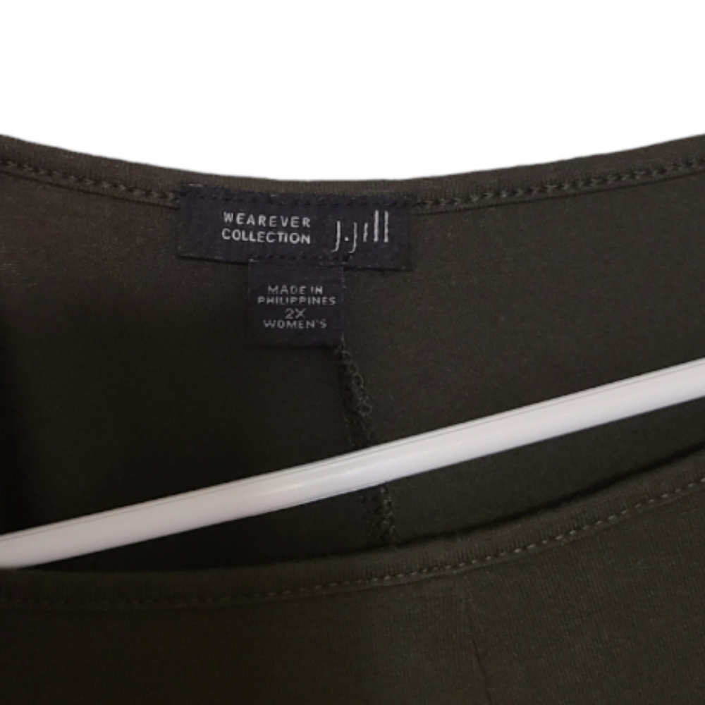 J. Jill Wearever Collection 3/4 Sleeve Shirt with Small Slits on Bottom - Picture 4 of 5